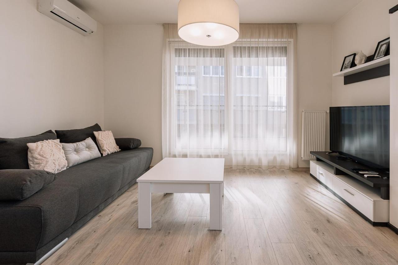 Skau 2 Old Town Family & Business Apartment 2 Floor Free Parking 布拉迪斯拉发 外观 照片