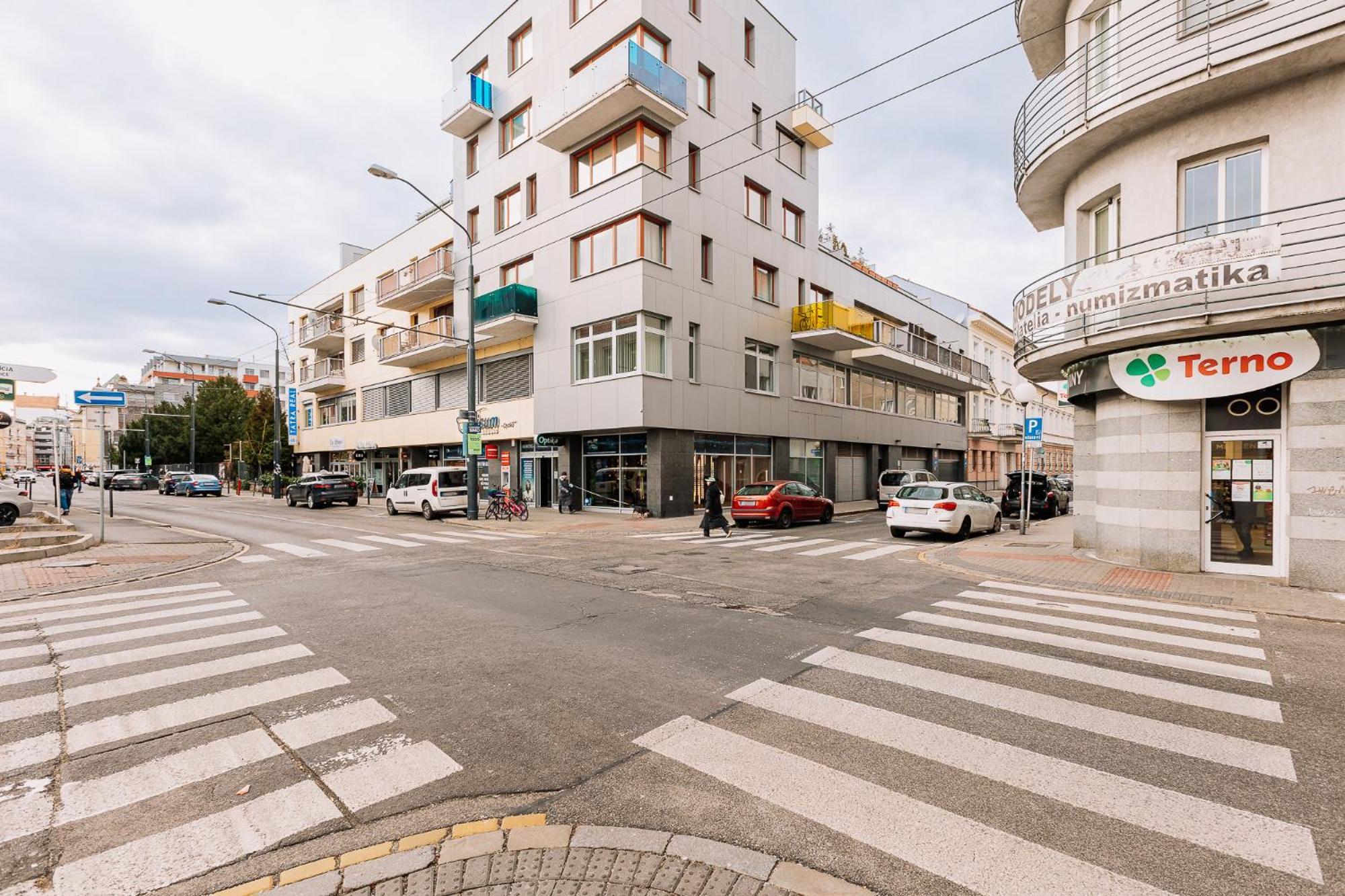 Skau 2 Old Town Family & Business Apartment 2 Floor Free Parking 布拉迪斯拉发 外观 照片