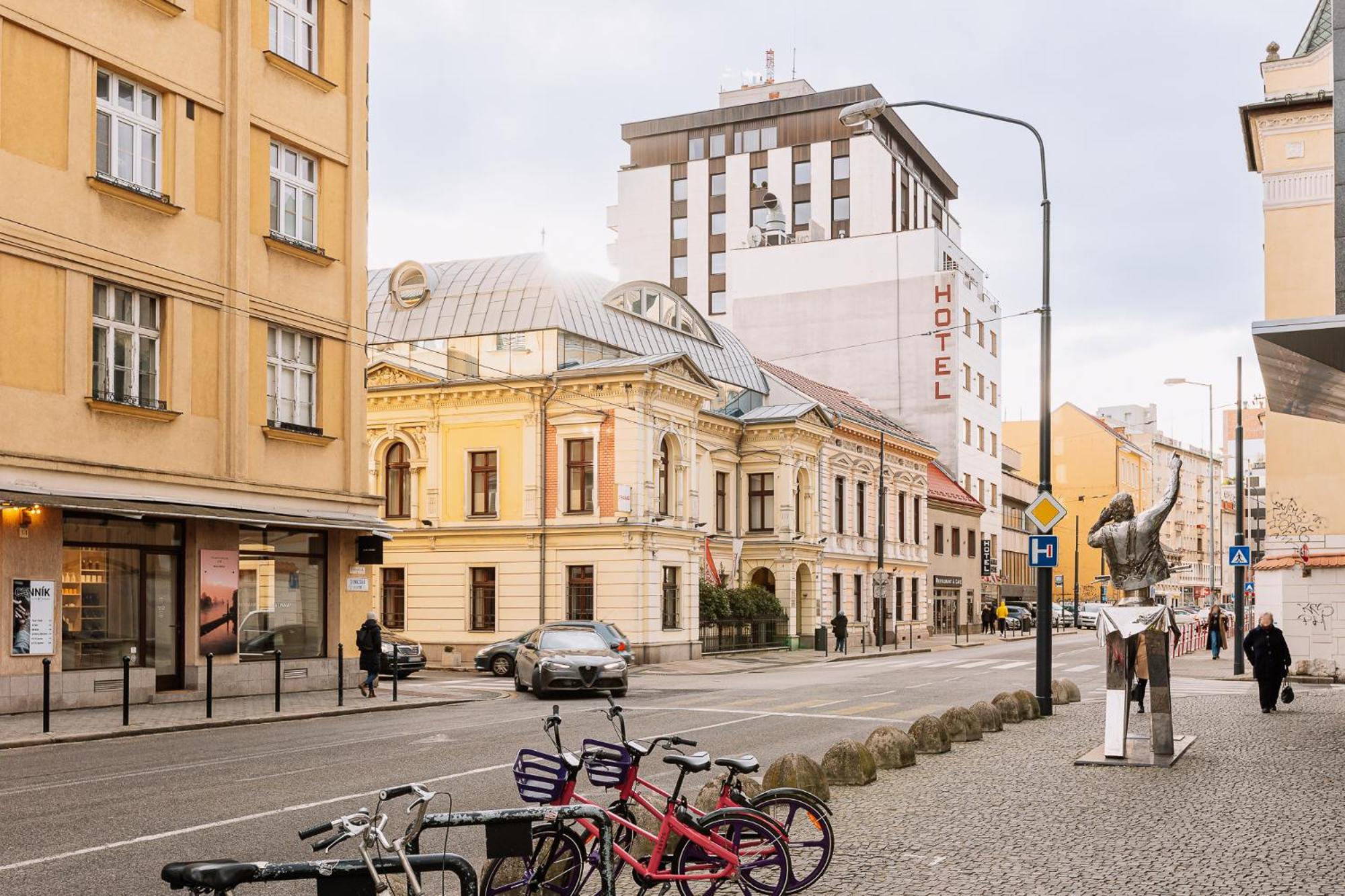 Skau 2 Old Town Family & Business Apartment 2 Floor Free Parking 布拉迪斯拉发 外观 照片